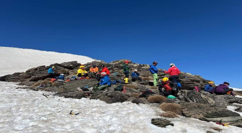 فیدراسیونی شاخەوانی کوردستان خولی فێرکاری شاخەوانی لەسەر بەفری لەسەر چیای هەڵگورد بەڕێوەبرد