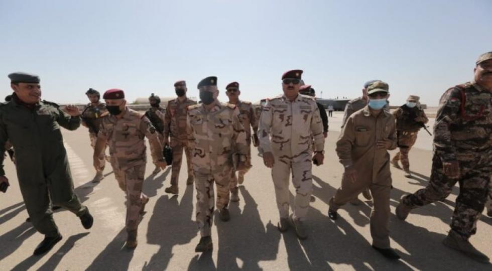 حضور هیئت امنیتی بلندپایه عراق در پایگاه هوایی عین الاسد