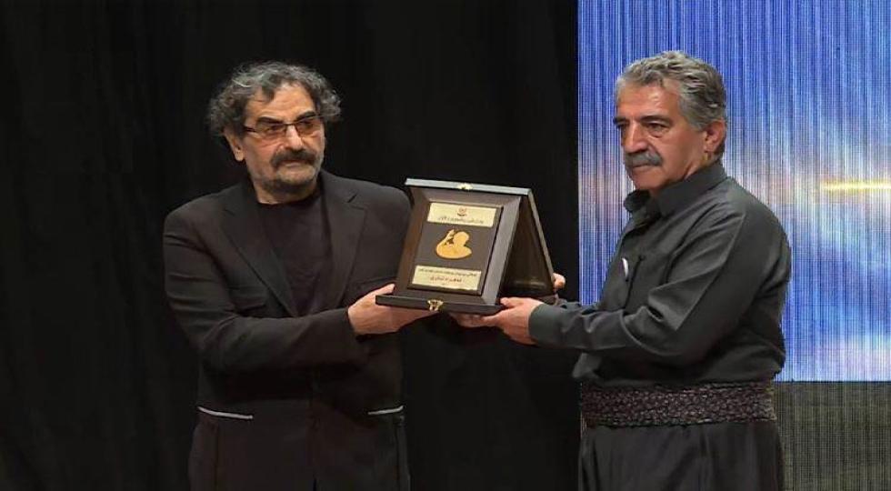 شەهرام نازری لەلایەن وەزراەتی رۆشنبیرییەوە خەڵاتکرا و میدالیای زێڕینی سەندیکای هونەرمەندانی کوردستانی پێبەخشرا