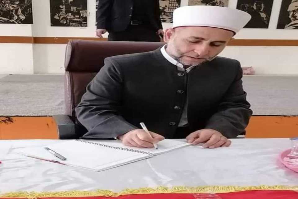 کەسایەتیەکی  ئایینی نزیک لە تەریقەتی قادری کەسنەزانی  بۆ زایەڵە :  حسابی  میوانێکی بەڕێز بۆ ئەو زیارەتکارانە کراوە