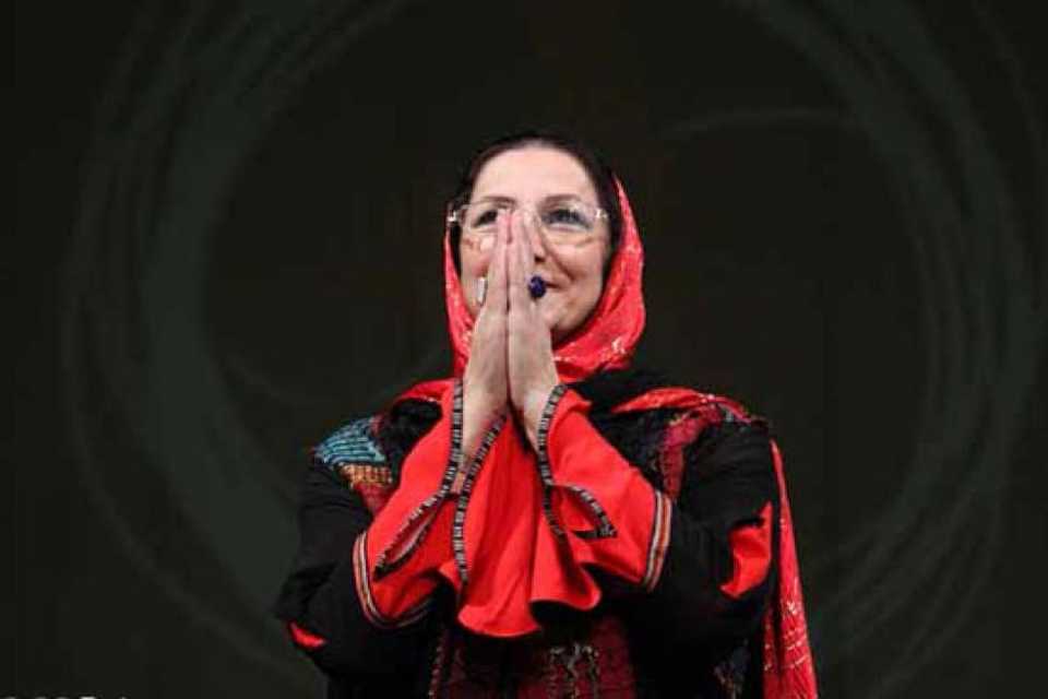 خانمە گۆرانی بێژێکی ئێرانی: پیاوسالاری باڵی بە سەر مۆسیقای ئێراندا کێشاوە