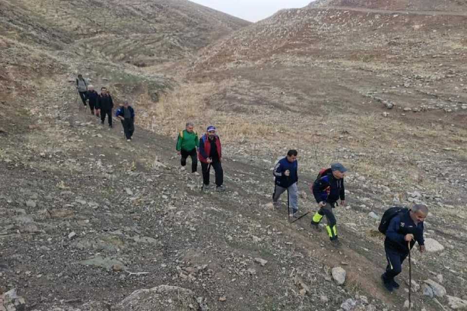 گەشتێکی شاخەڕۆیی دۆستانی هەلەبجە بۆسەر گوندی خەرپانی