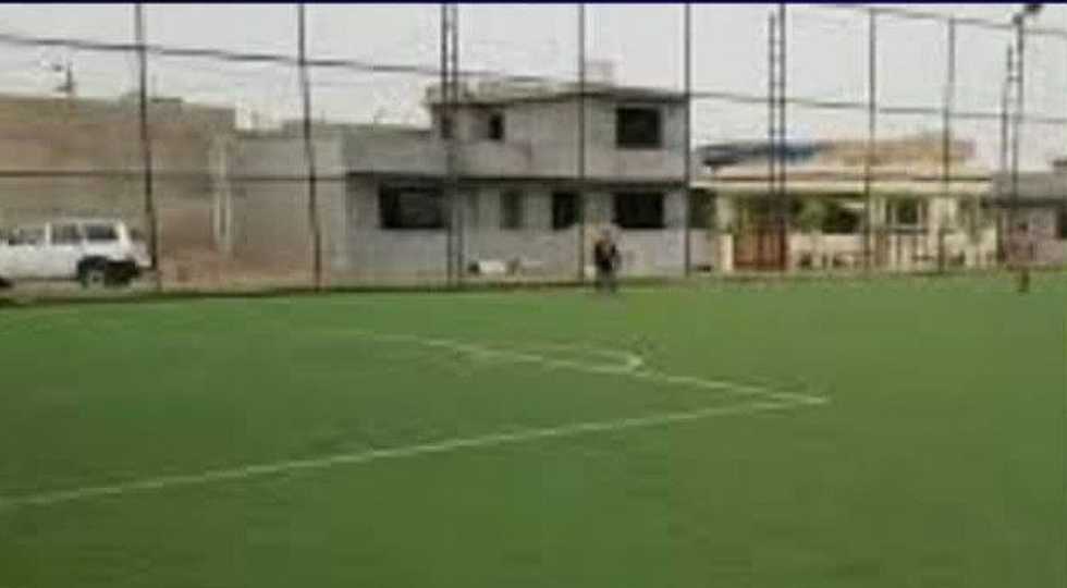 لە ناوچەیەکی هەرێم راهێنەرێك بە چەقۆ سێ یاریزانی بریندار كرد