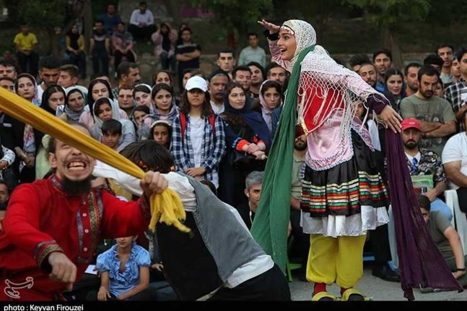 دەستپێکردنی پانزەهەمین فێستیڤاڵی نێودەوڵەتی شانۆی سەرشەقامی مەریوان