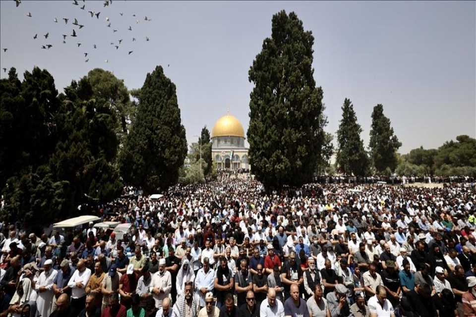 160 هەزار فەڵەستینی لە ڕۆژی قودس دوایین نوێژی هەینیان بەجێهێنا